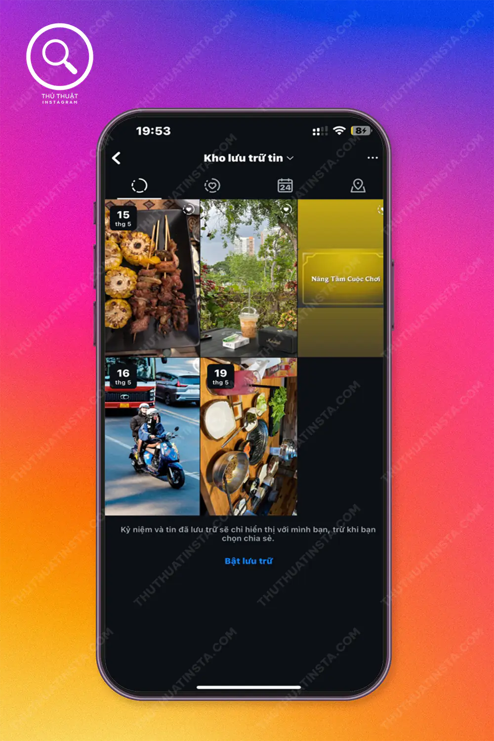 Bước 2: Người dùng có thể chọn xem lại Story, Post hoặc Live theo sở thích